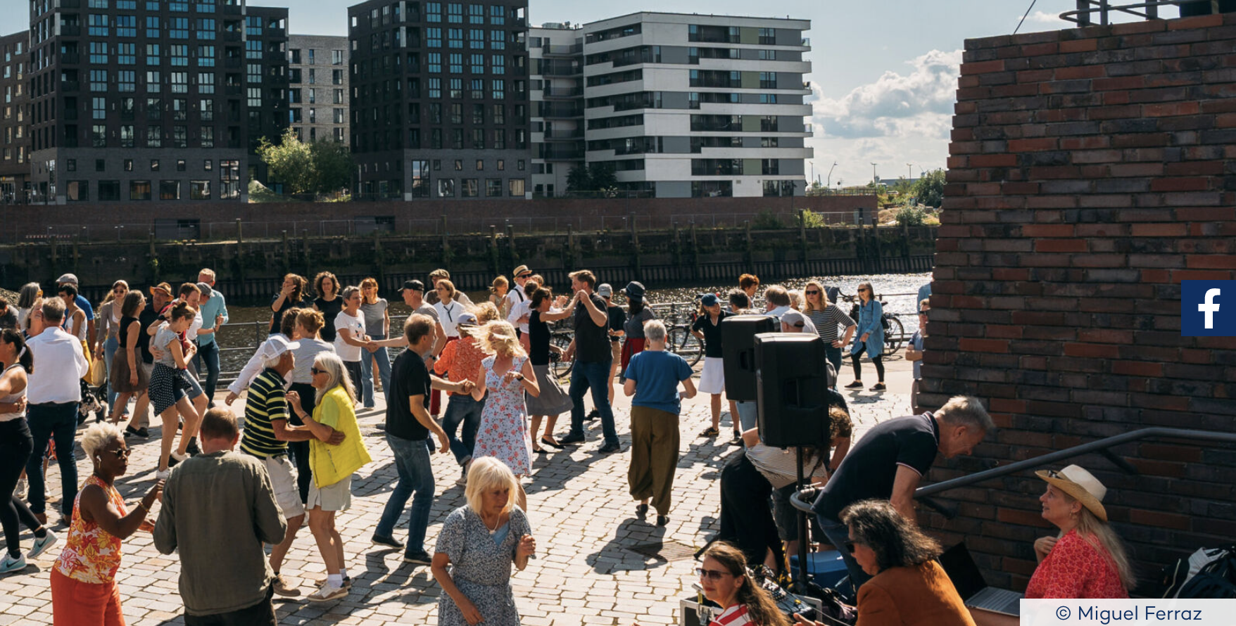 Swingtanz Elbsommer. Der New Swing Generation e. V. verwandelt in diesem Jahr den Baakenpark in die Tanzfläche der HafenCity.